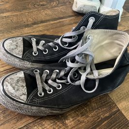 High Top Converse sneakers