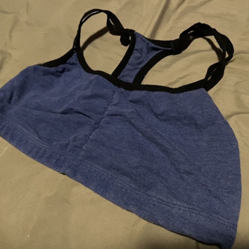 Sports bra