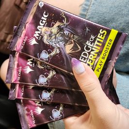 Photoset of your favourite cracked Magic the Gathering pack