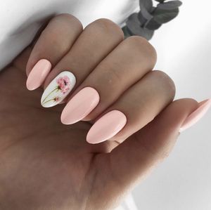 Spoil me with new nails