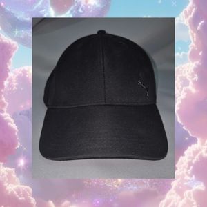 Black cap in good condition