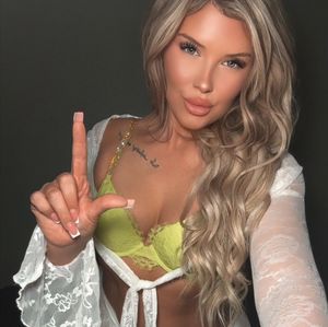 Humiliation sexting