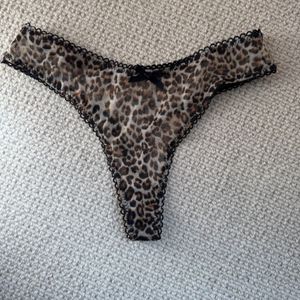 Leopard Thong