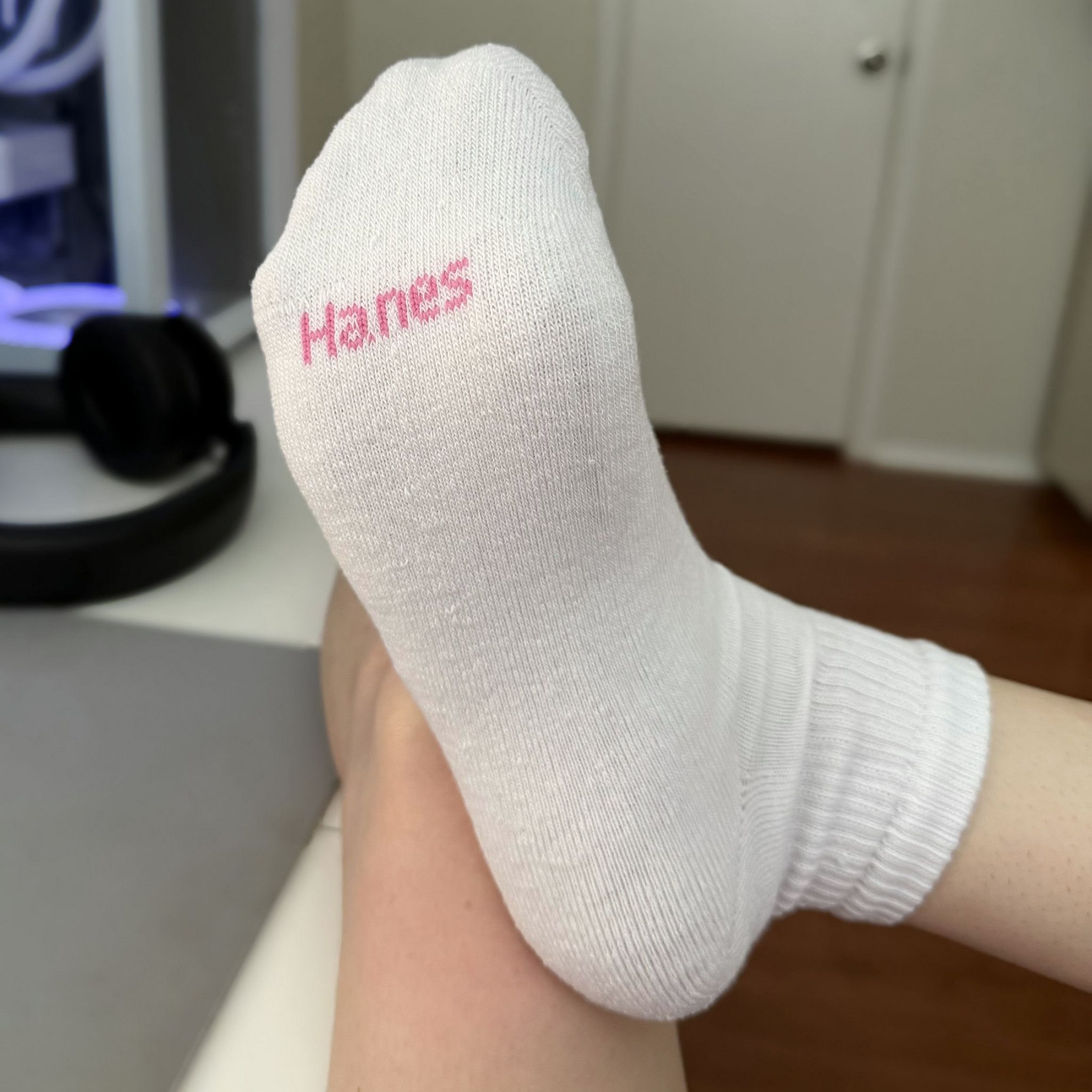 Soft White Hanes Ankle Socks