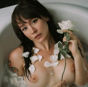 Alice in the bathroom