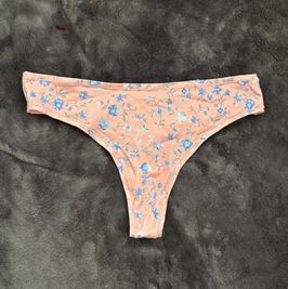 Soft flower print thong