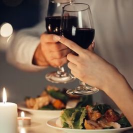 ROMANTIC DATE WHIT  AMOR!!