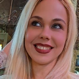 Flowers for your queen