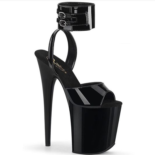 GIVE ME 20 CM HEELS