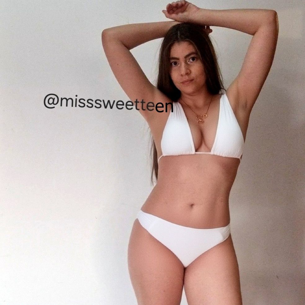 Exclusive Set: 14 Artistic Nudes