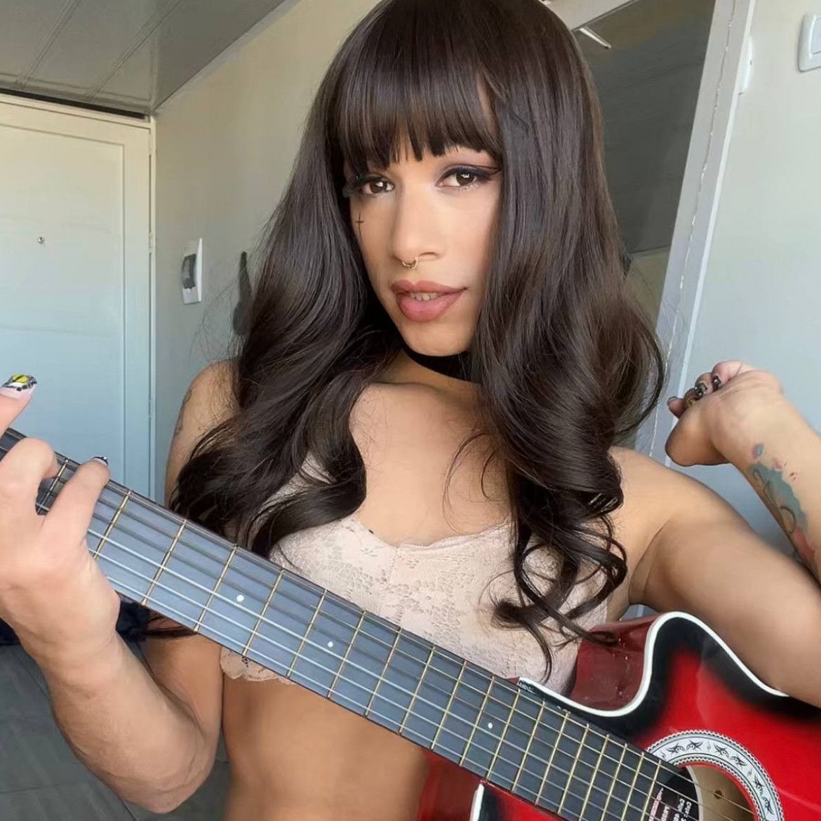 Angelina the sexy musician
