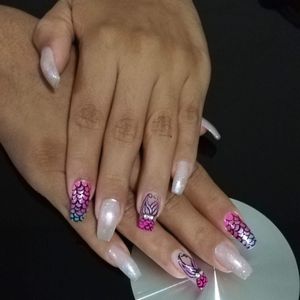 Pay me manicure
