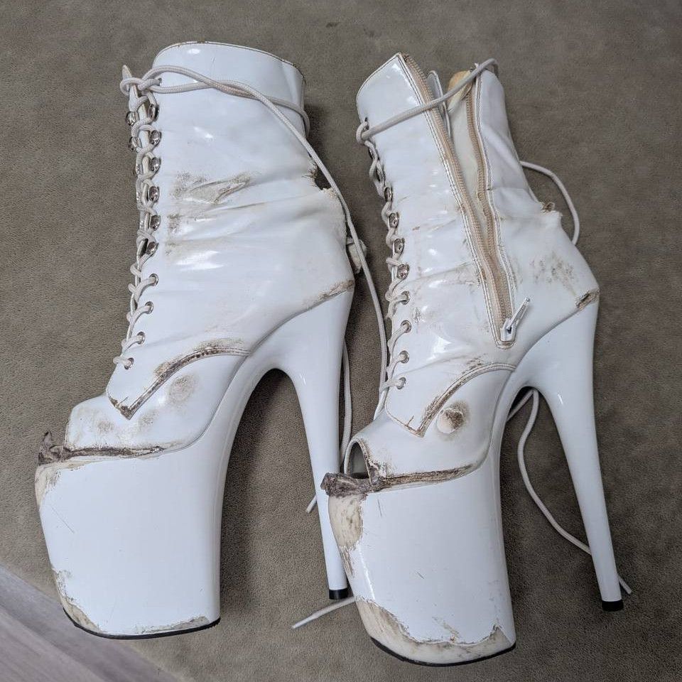 Pole dance high heels  Pleaser