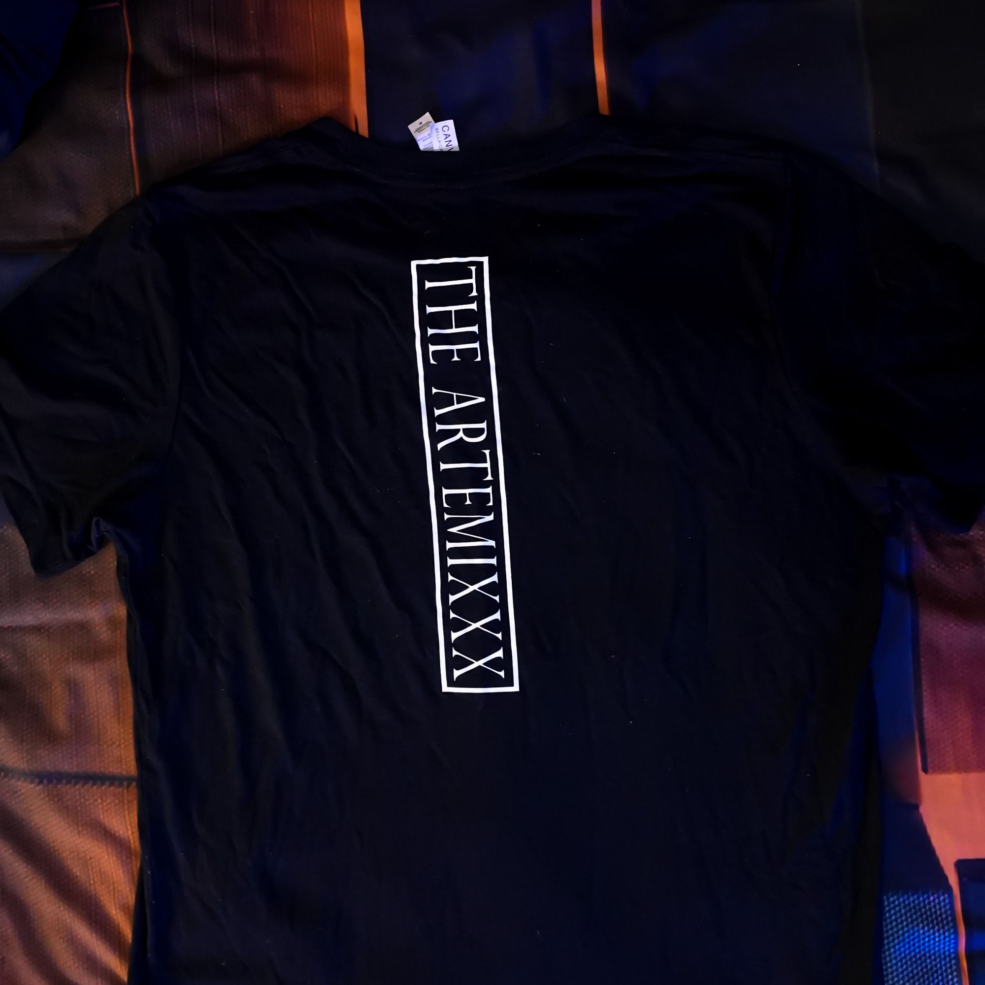 Back TheArtemiXXX Box Logo Blk Tee