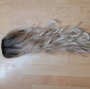 Long Blonde Wavy Wig 28 inch length