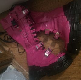 Worn platform tall boots W BONUS CONTENT
