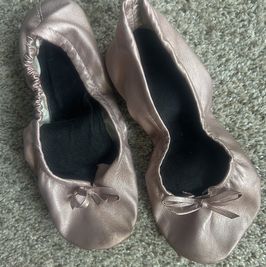 Dirty smelly old shoes ballet flats
