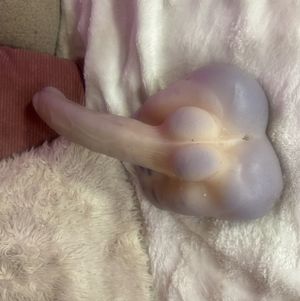 USED TOSO DILDO