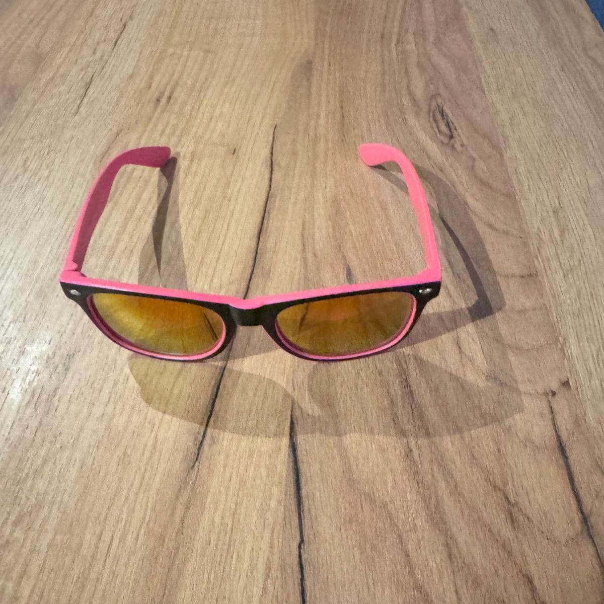 Jacquie et Michel Sunglasses  Worn by Actresses