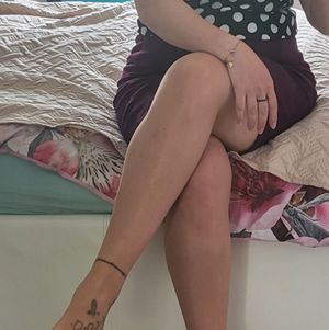 Summer 8den Beige Tights Worn All Day