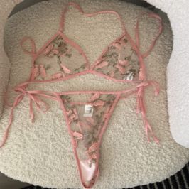 Pink 2 piece lingerie set