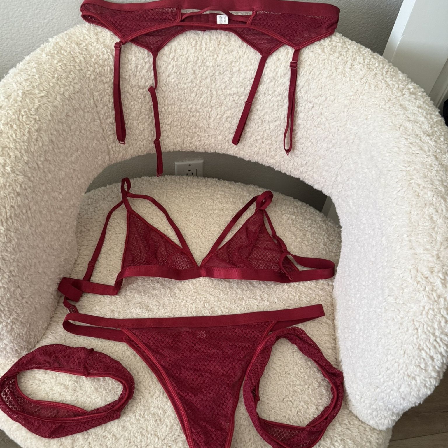 Burgundy 5 piece lingerie set