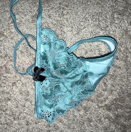 Lacey used green panties