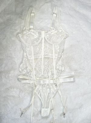 White lingerie set