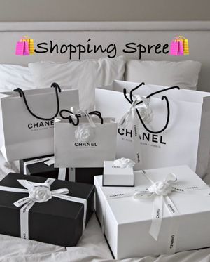 Gift Me A Shopping Spree!