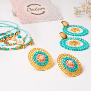 collar y aretes
