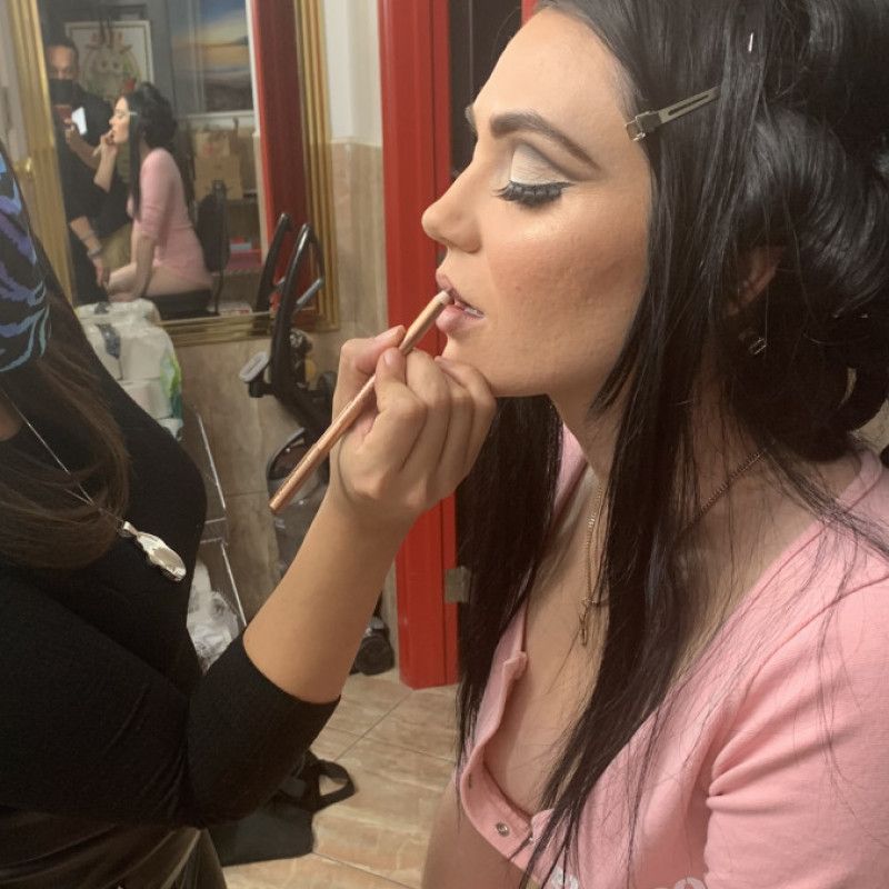 TREAT ME to professional hair and makeup