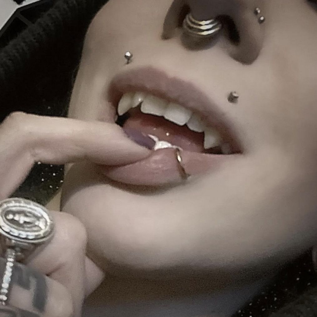 Xmas Gift: Custom Fangs