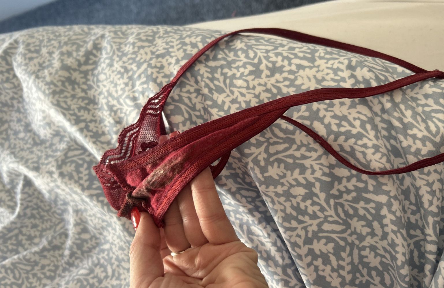 Dirty red gstring