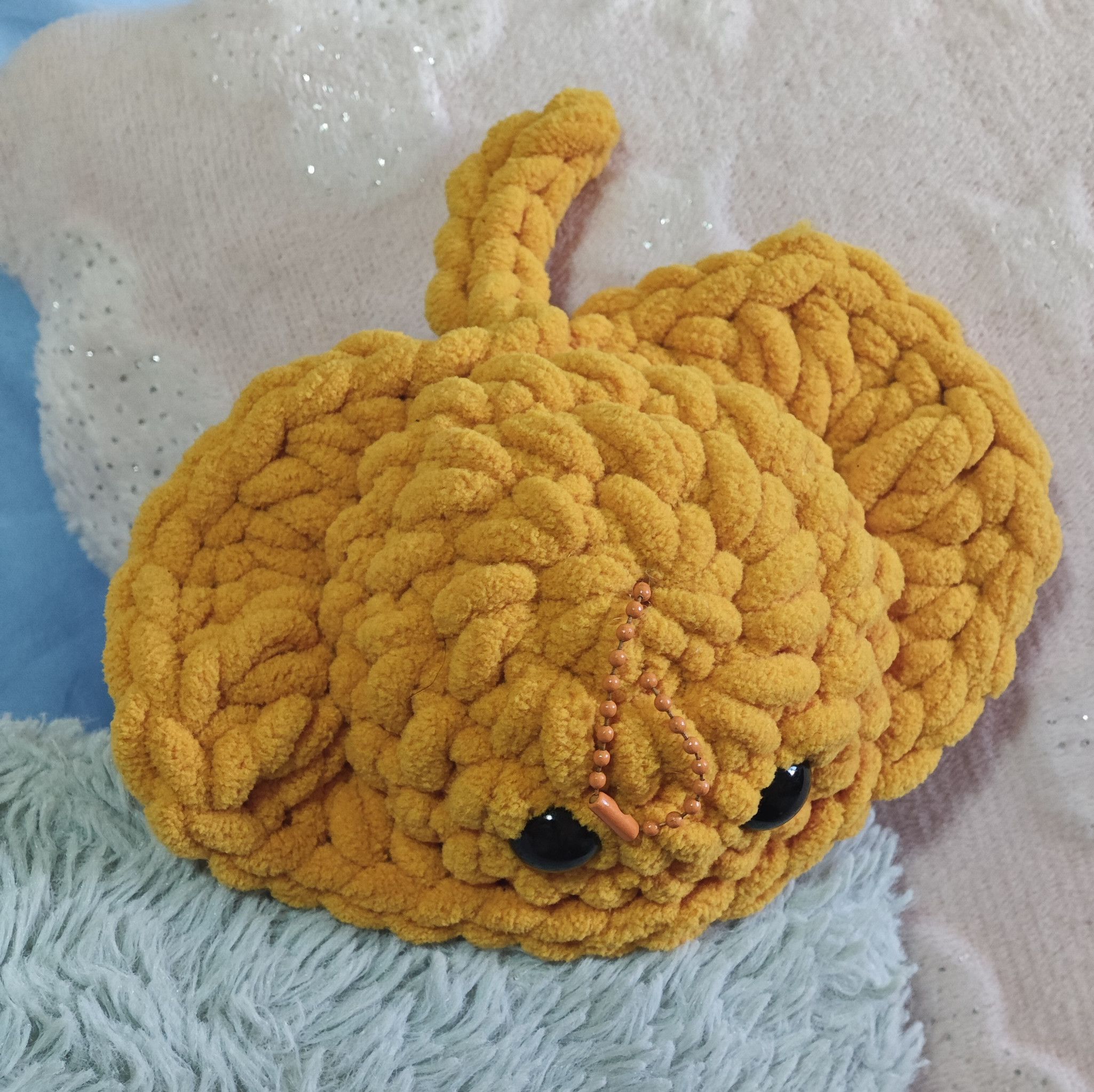 Baby stringray crochet keychain