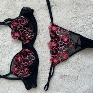 Bra and panty set