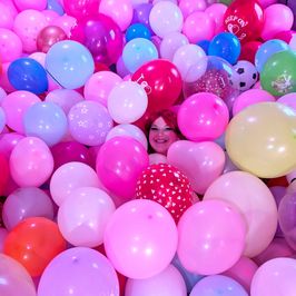 100g random balloon confetti