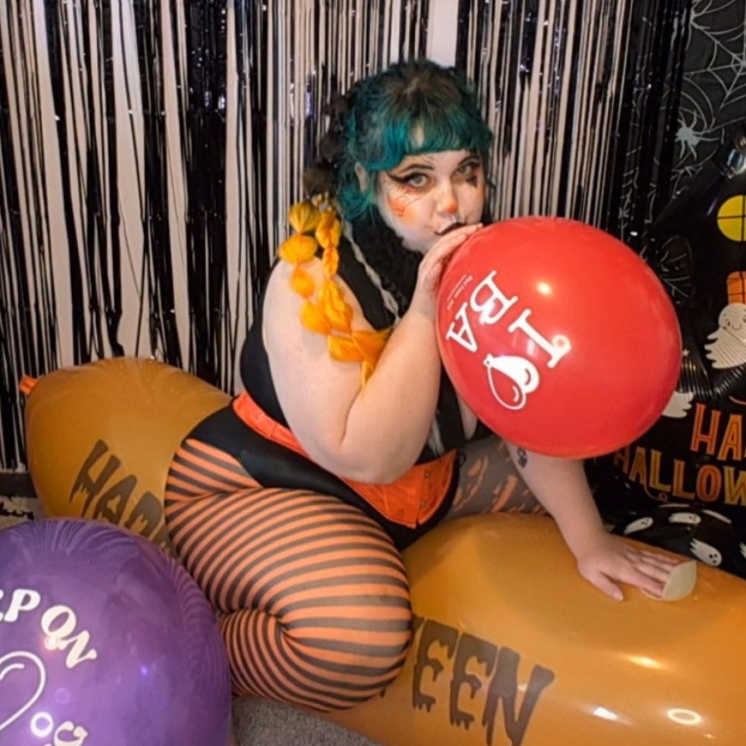 Random printed inflated and deflated balloon