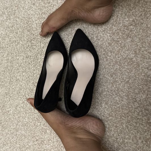Sexy time velvet heels!