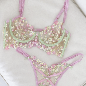 New Lingerie with Daisies for me