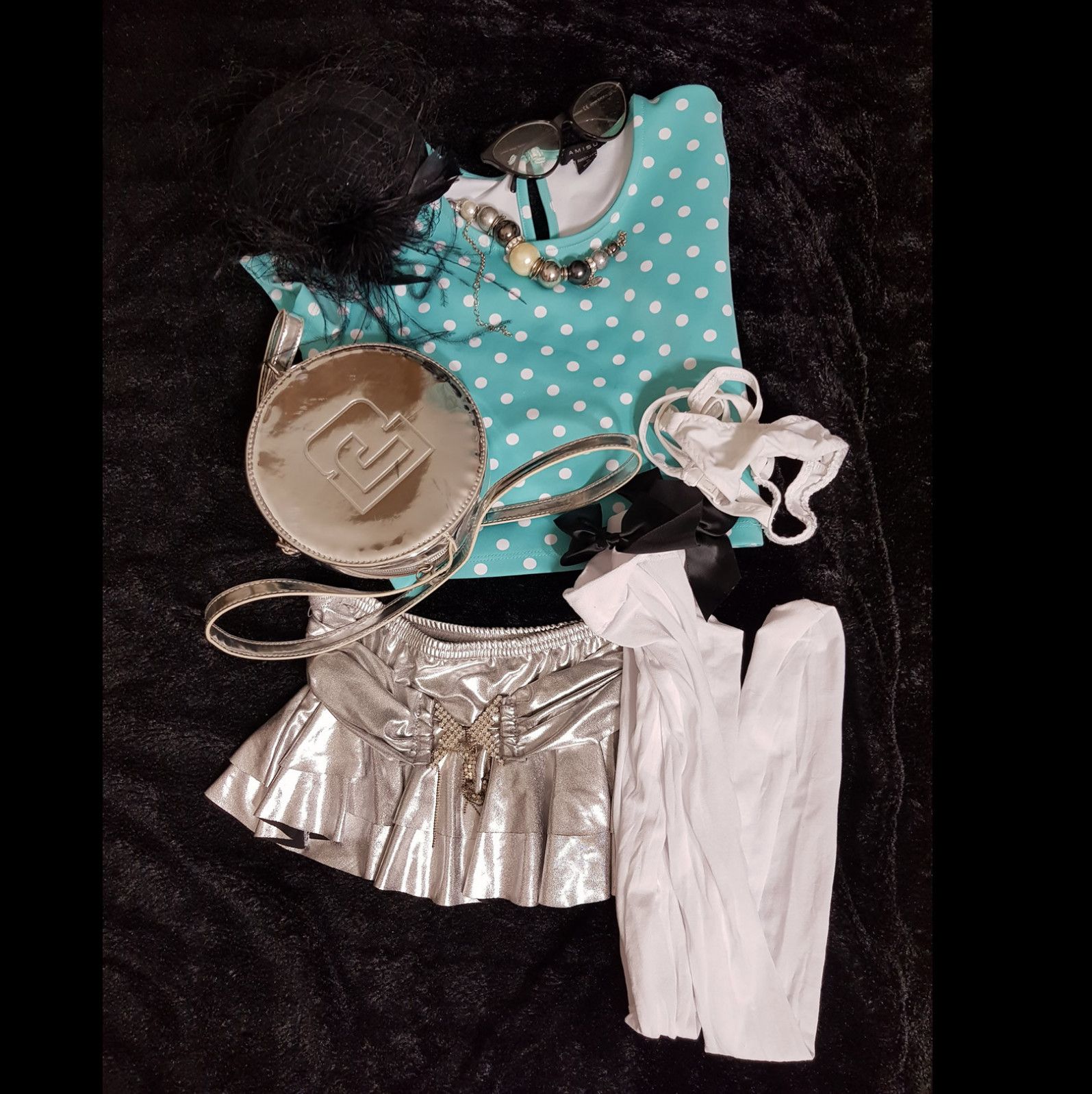 Cindy silver miniskirt accessories bundle