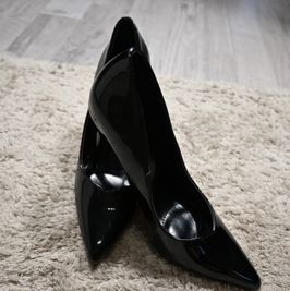 Black patent heels