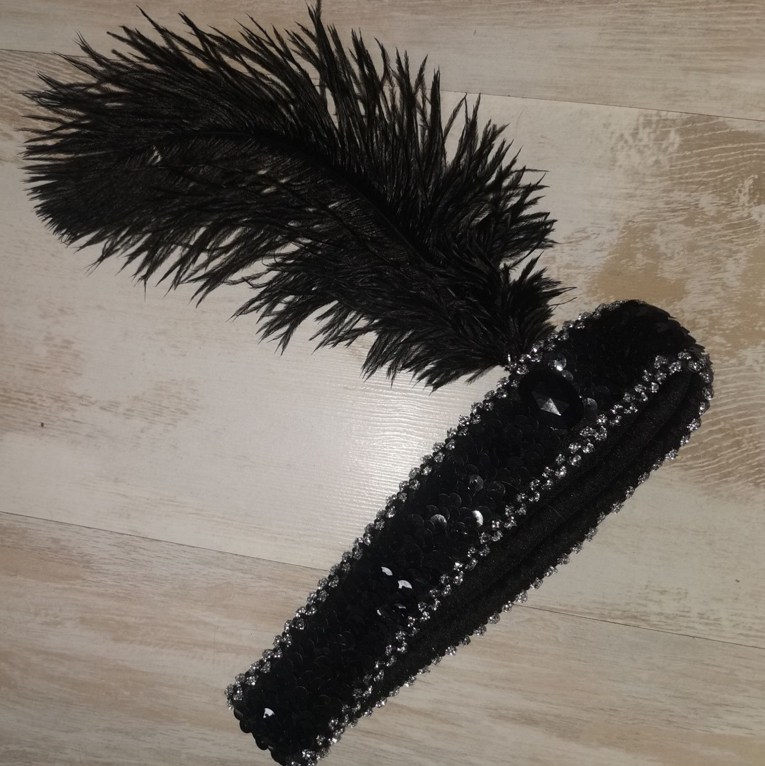 Black Gatsby headband with feather