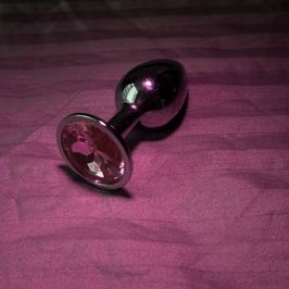 Crystal Heart Plug