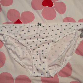 White cotton panties with hearts and a bow