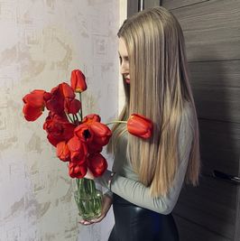 Give the Mistress a bouquet flowers