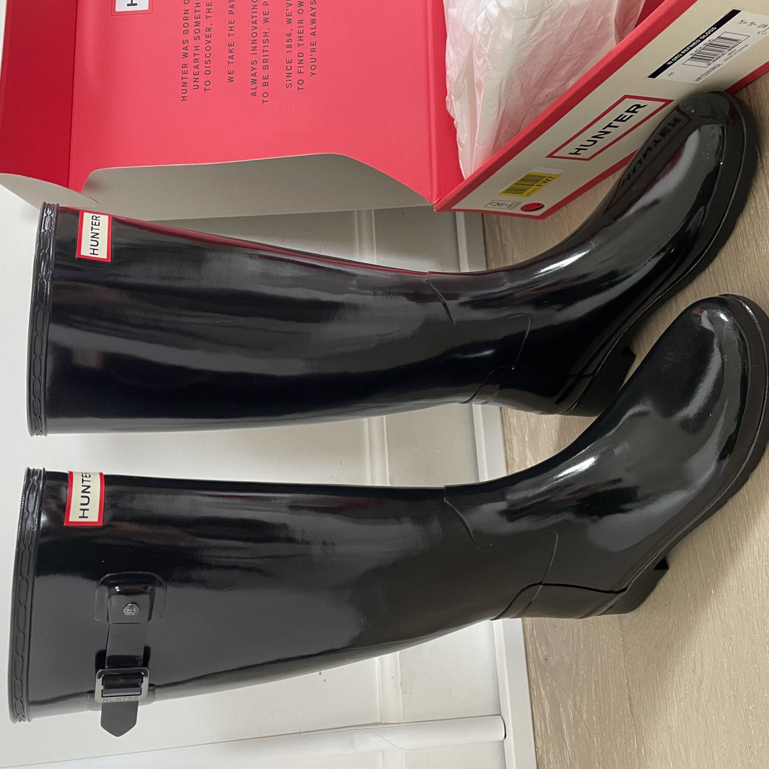 Hunter boots worn i nthree videos