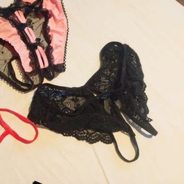 My wet panties  bonus a nice gift  Pussy gel smell