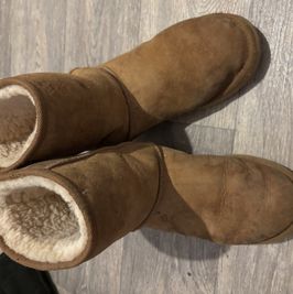 Extremely worn Uggs for sale