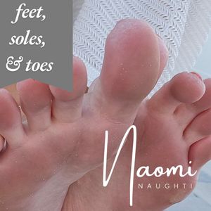 Sole Mates Photoset