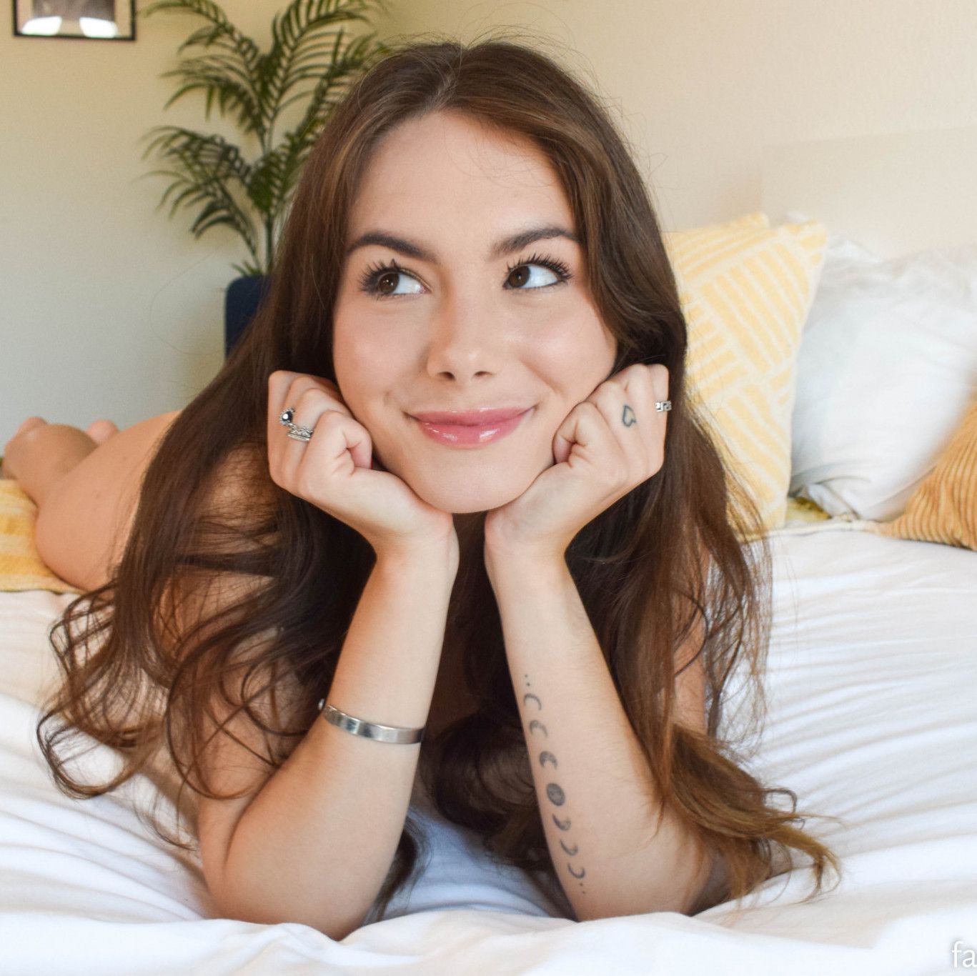 Liz Ocean picture set